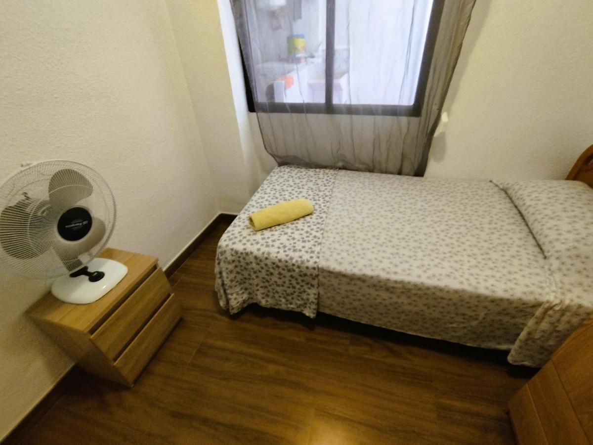 Sunny Flat With Huge Terrace! Close Downtown! Alicante Buitenkant foto
