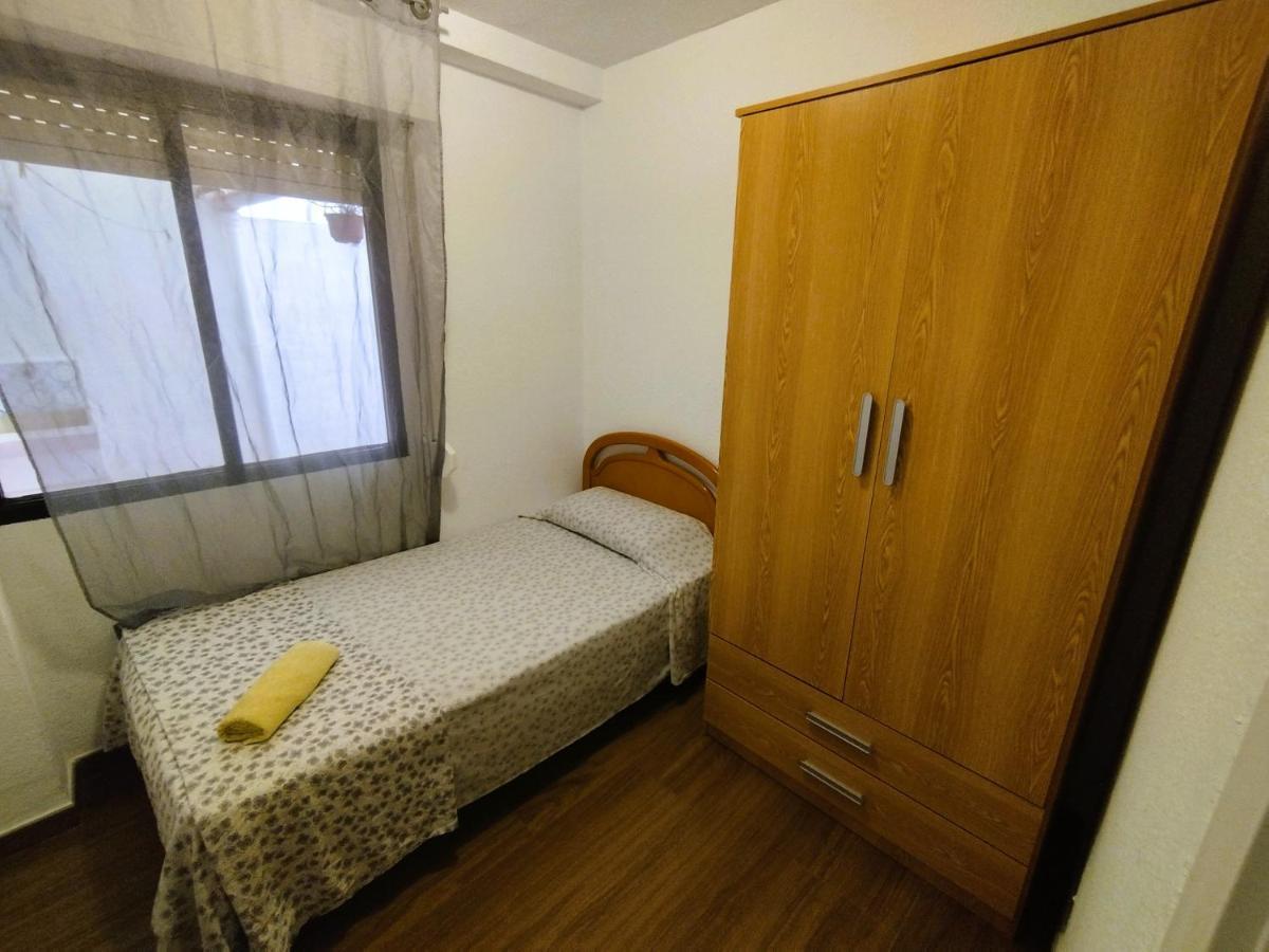 Sunny Flat With Huge Terrace! Close Downtown! Alicante Buitenkant foto